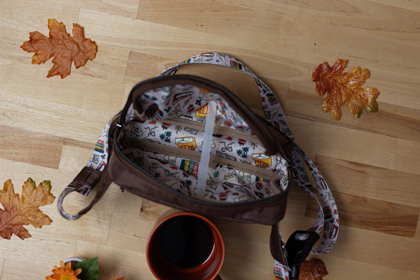 Sarah Belt Bag: Cozy Fall Books