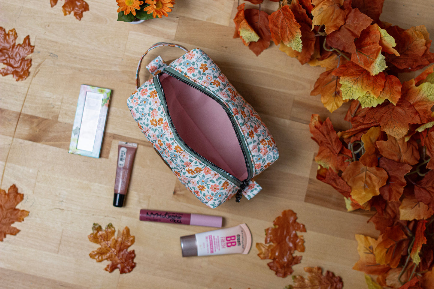 Makeup Bag Medium: Quilted Canvas/Vinyl Fall Floral