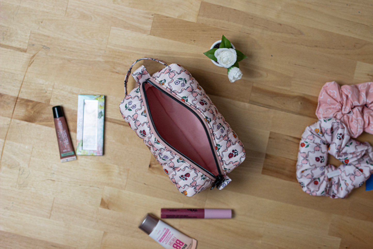 Makeup Bag Medium: Quilted Canvas/Vinyl Sweet Fall