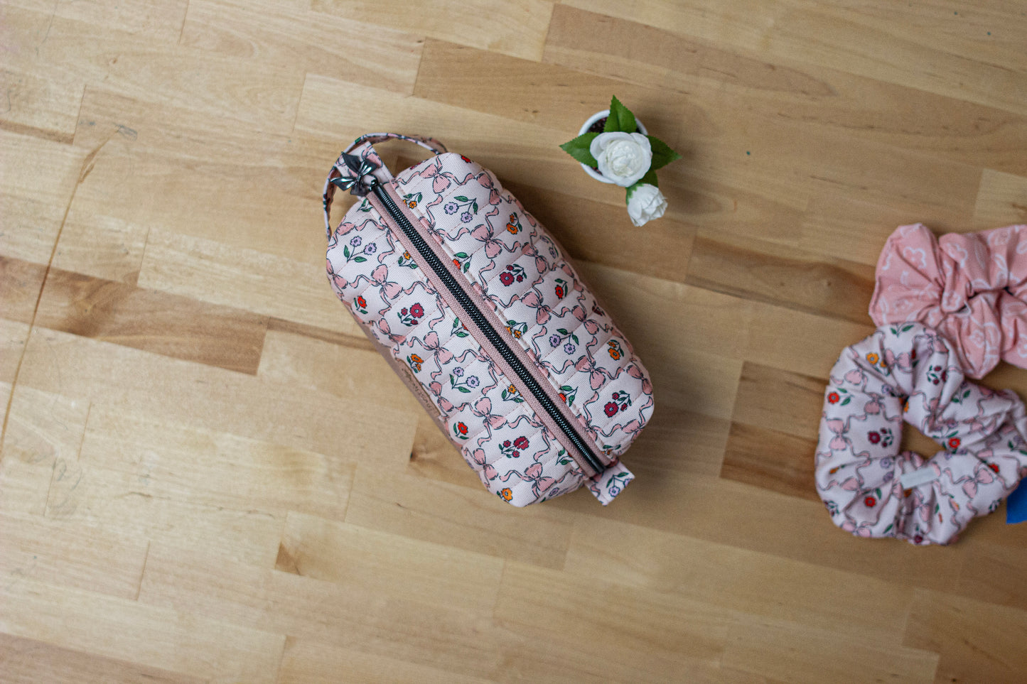 Makeup Bag Medium: Quilted Canvas/Vinyl Sweet Fall