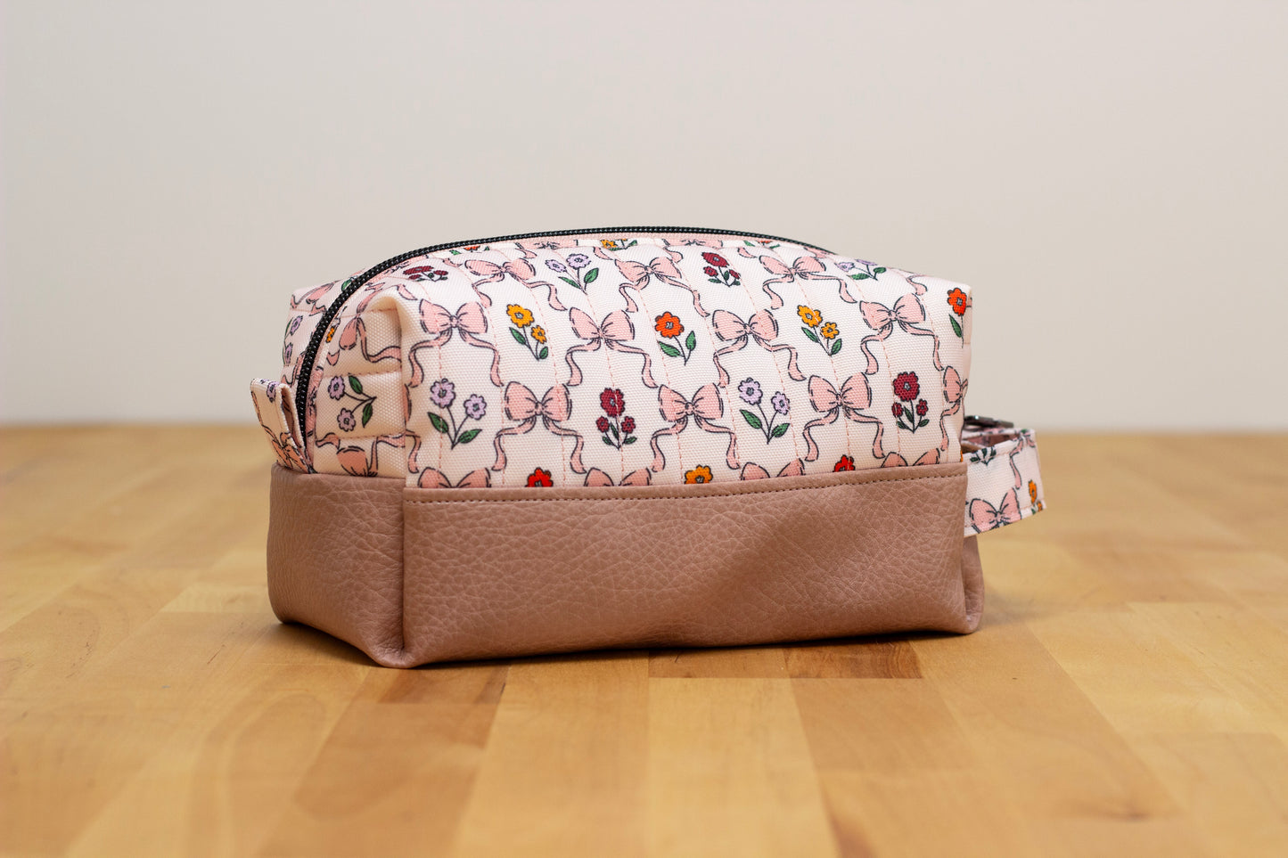 Makeup Bag Medium: Quilted Canvas/Vinyl Sweet Fall