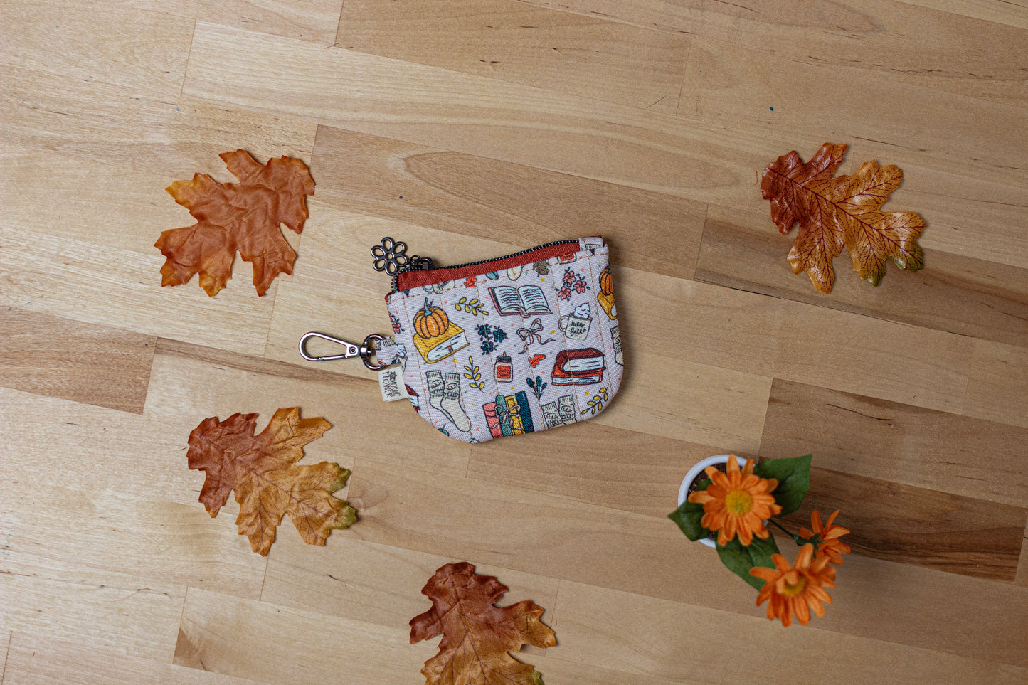 Card Pouch: Cozy Fall Books