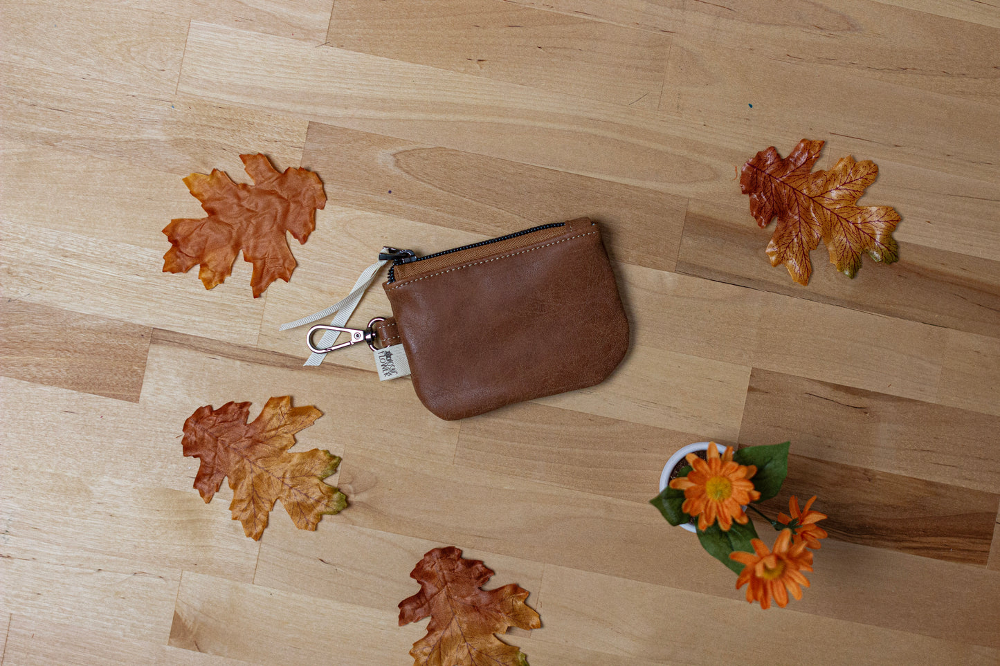 Card Pouch: Cozy Fall Books