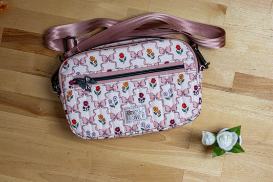 Belle Crossbody Bag: Sweet Fall