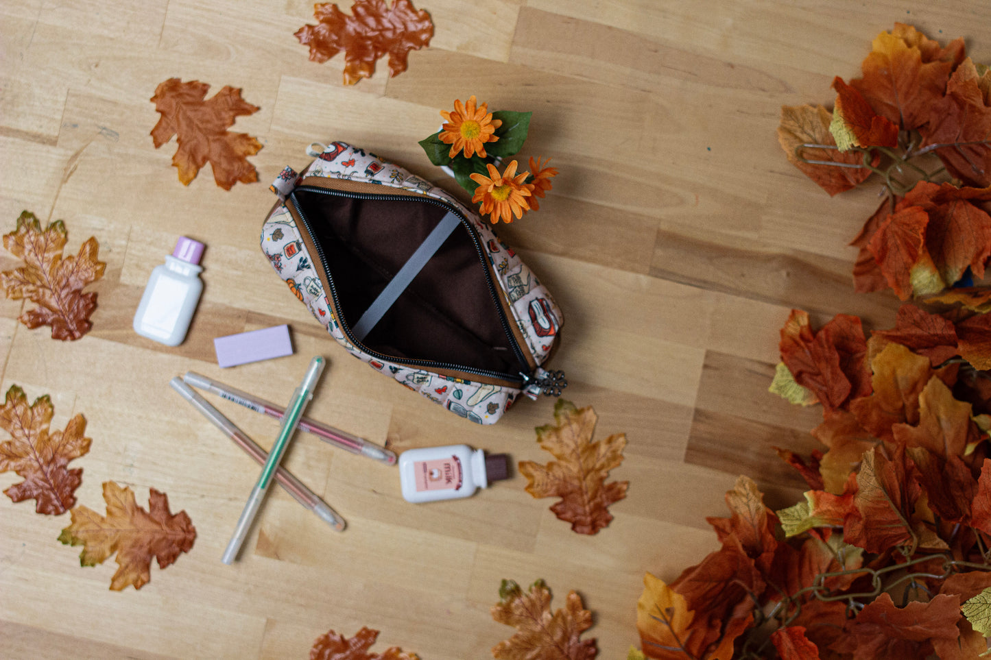 Pencil or Pen Pouch: Cozy Fall Books